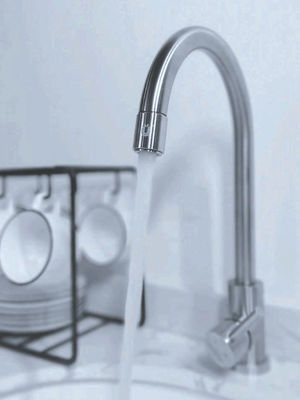 صانع فقاعات نانو ميكرو فائقة الجودة من النحاس الصلب عالي الجودة لتنظيف البشرة مع وصلة مياه الصنبور المباشرة